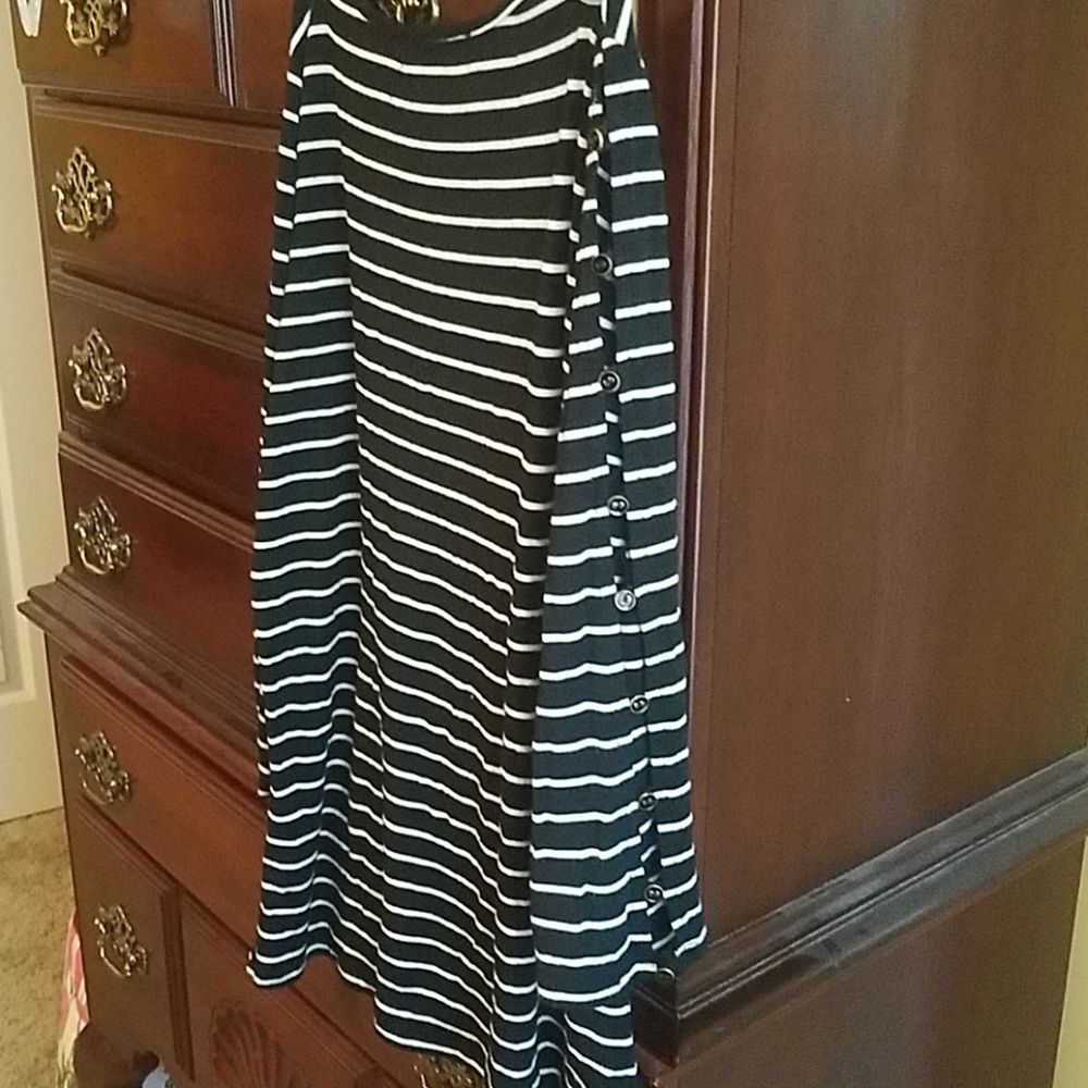Cute striped 3/4 sleeve top